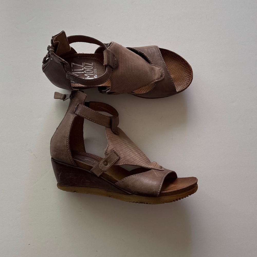Miz Mooz Maya sandals taupe women’s 37 EUC